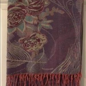 🌸3/$15 Modern Expressions Shawl/Wrap/Scarf